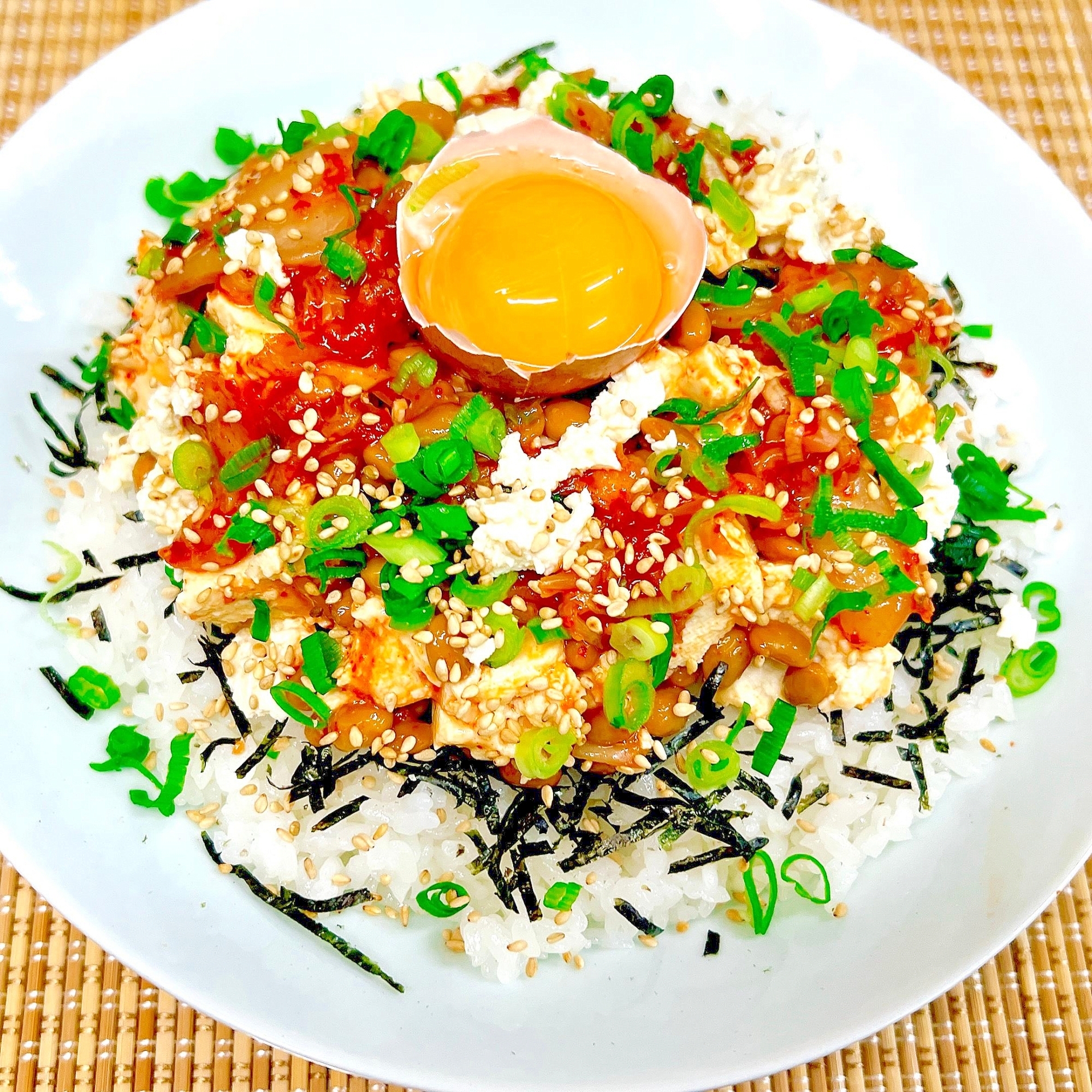 節約料理！キムチと豆腐と納豆丼