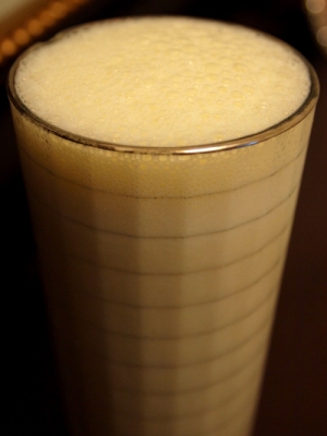 栄養満点 胡麻の風味が香る バナナ豆乳ラテ レシピ 作り方 By Mumu 楽天レシピ