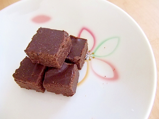 生クリーム無しで作る生チョコ風 竹鶴ウイスキー入り レシピ 作り方 By 3 Roses 楽天レシピ 生クリーム無しで作る生チョコ風 竹鶴ウイスキー入り レシピ 作り方 By 3 Roses 楽天レシピ