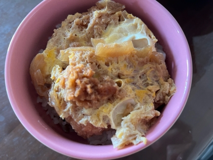 チキンカツ丼☆どんぶり☆チキンカツの卵とじ丼