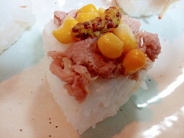 ツナとコーンの焼おにぎり レシピ 作り方 By ぷ みぃまま 楽天レシピ ツナとコーンの焼おにぎり レシピ 作り方 By ぷ みぃまま 楽天レシピ