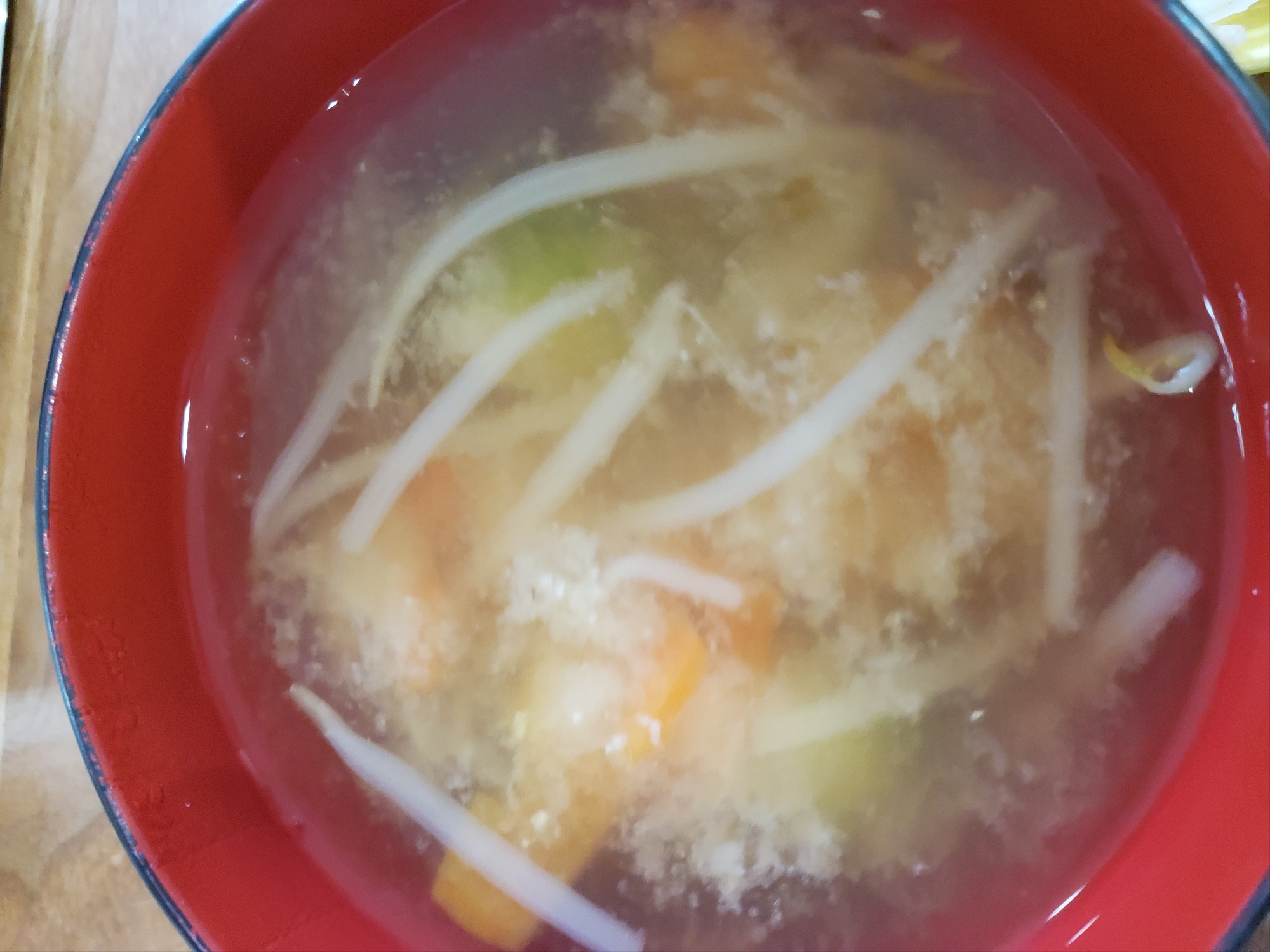芽キャベツ、もやしの味噌汁