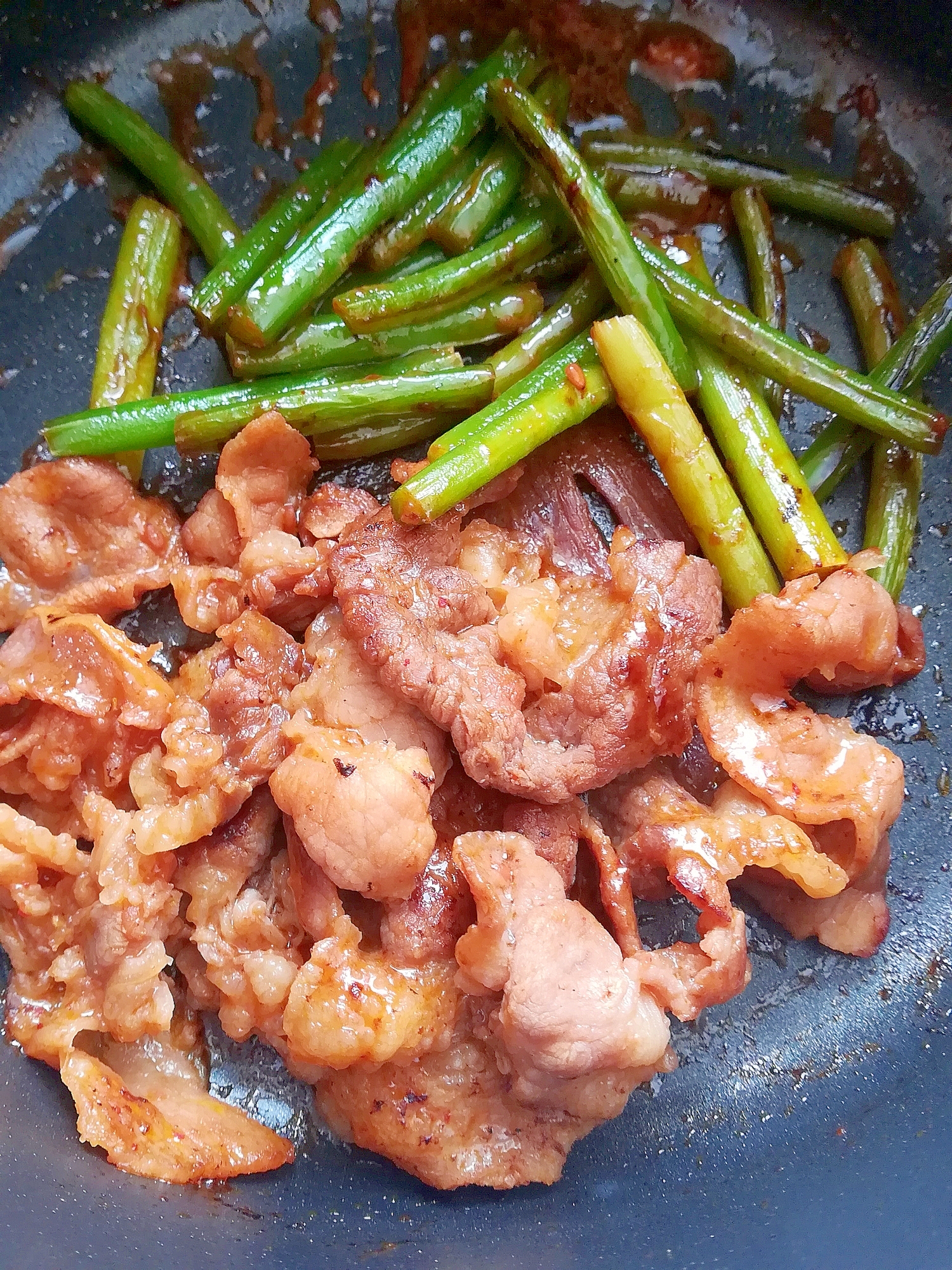 さっぱり青じそ風味★にんにくの芽と牛バラ肉の炒め物