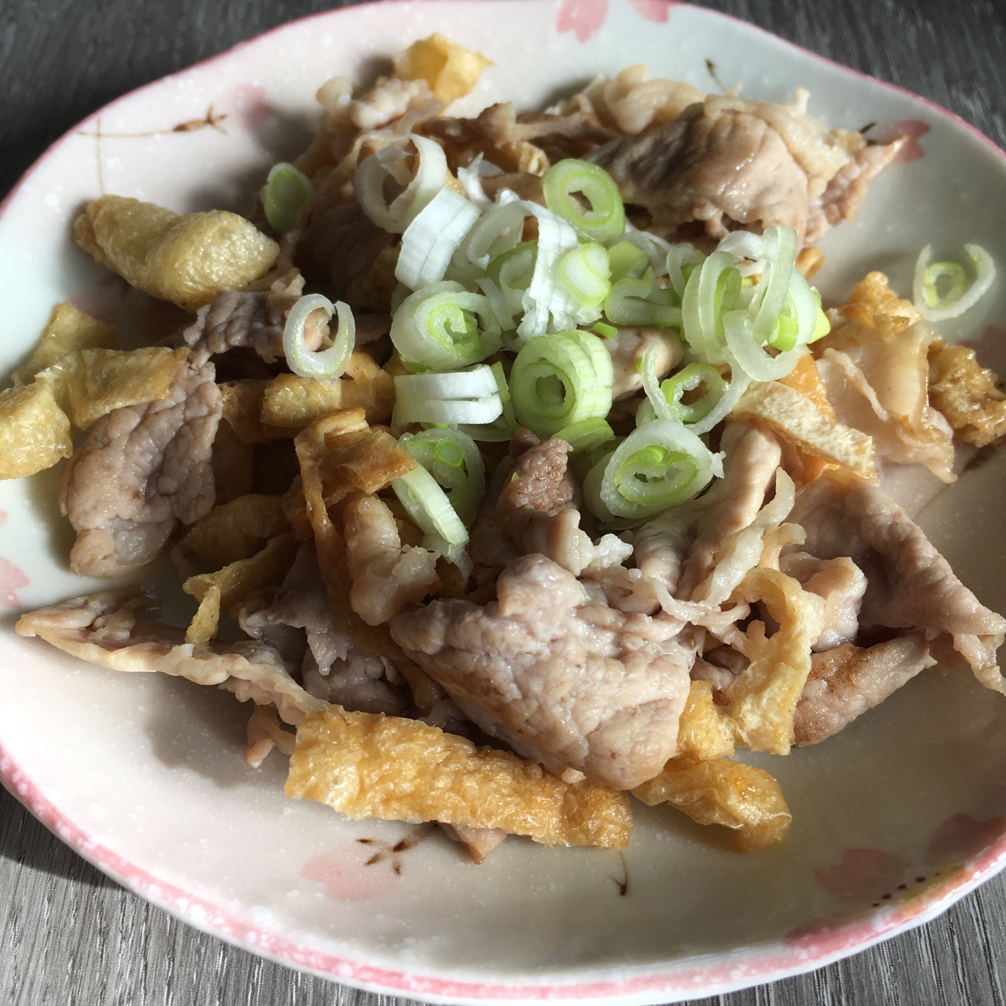 豚こま肉と油揚げの麺つゆ炒め♪