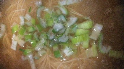 水炊きの〆に♪顆粒だし醤油のシンプルねぎだけ煮麺♡