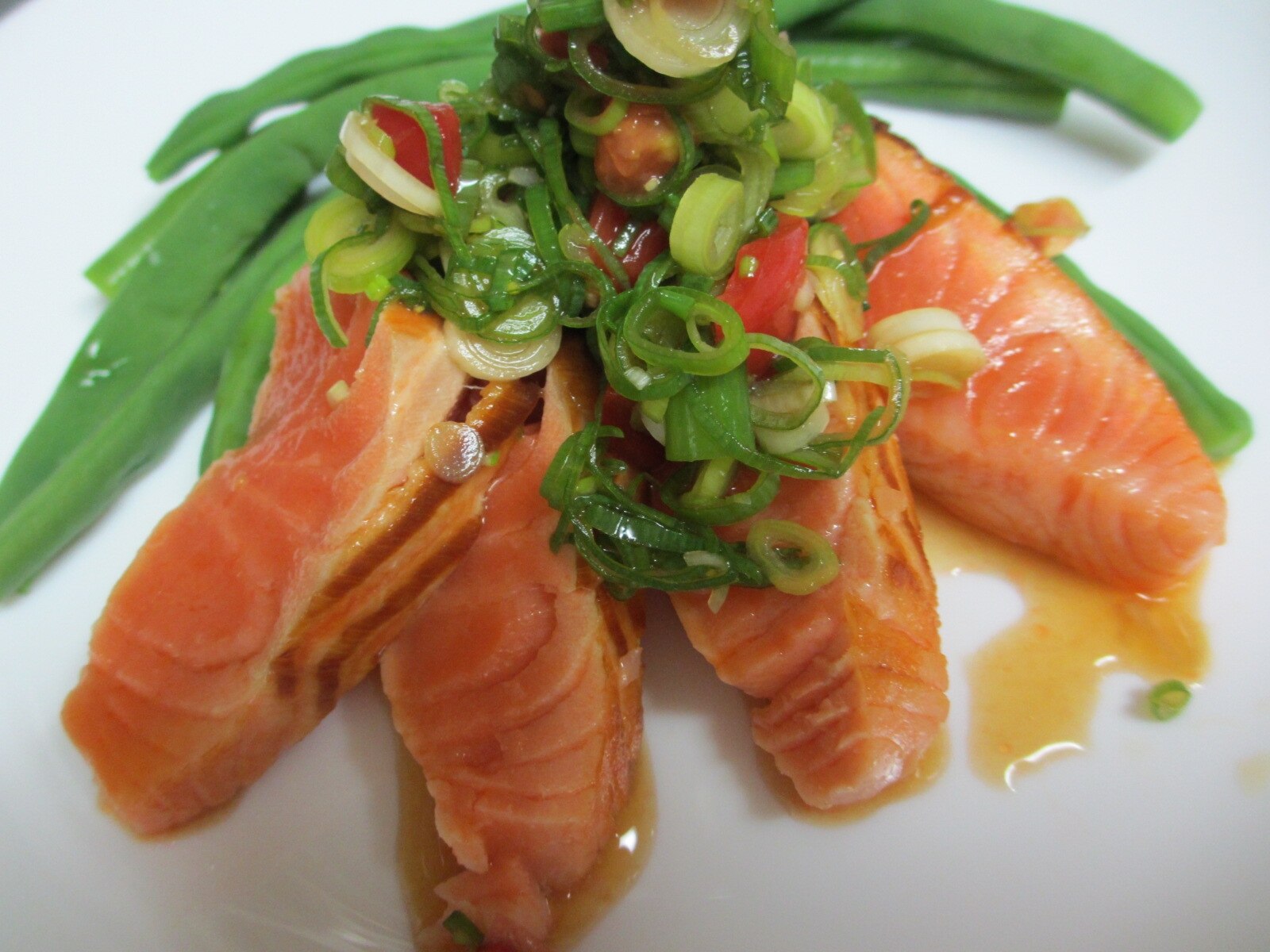 サーモンのレアステーキネギトマトソース レシピ・作り方 by mococo05