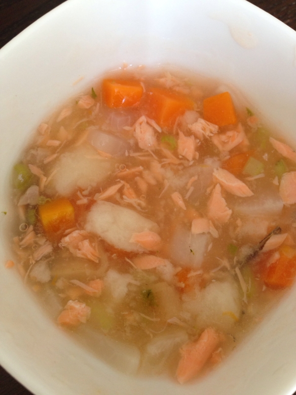 離乳食☆鮭と根菜のスープ