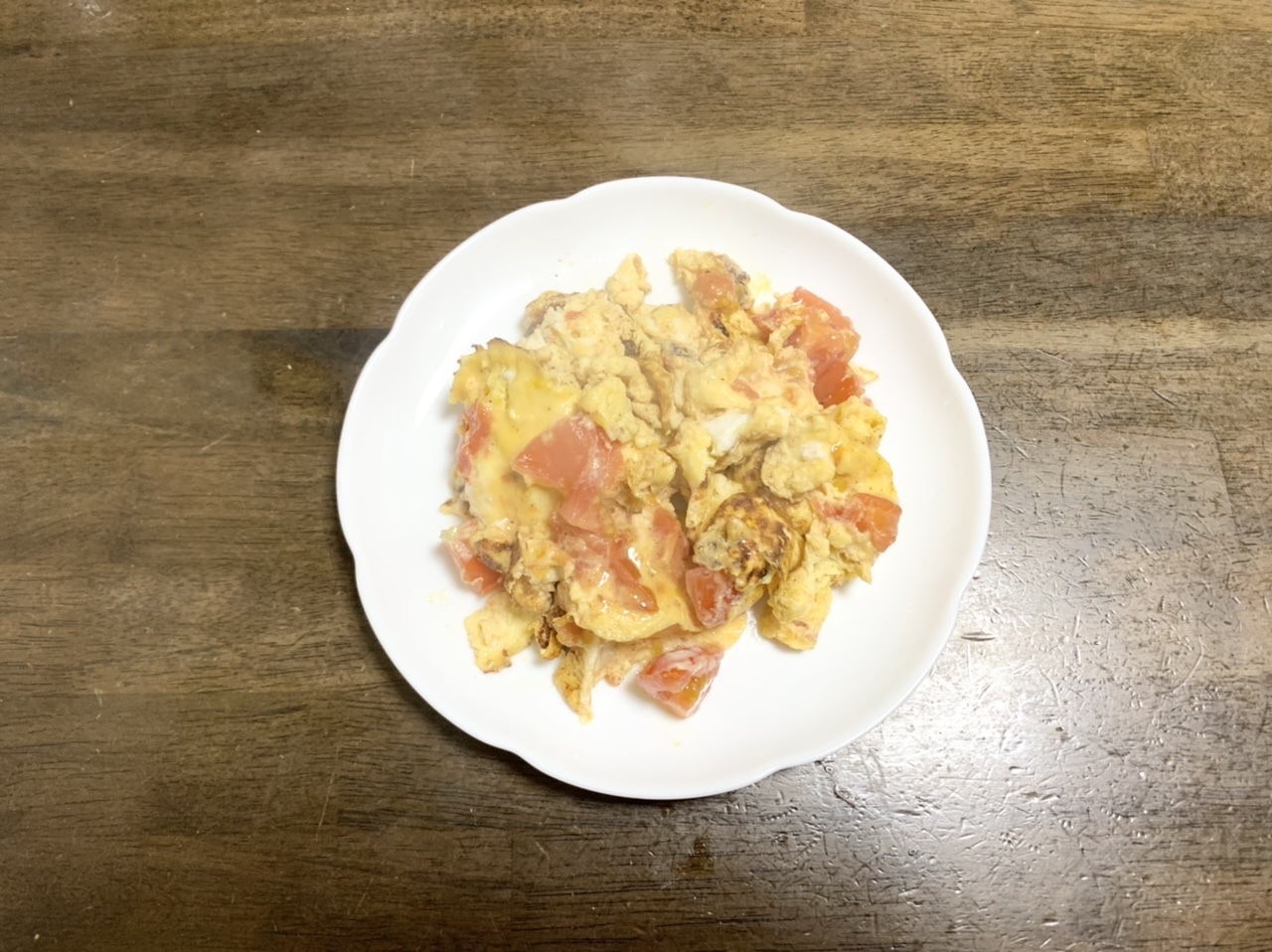 朝食レシピ　トマト入りスクランブルエッグ