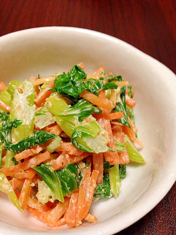 セロリの葉を使って ごまマヨサラダ レシピ 作り方 By Cafemocha 楽天レシピ