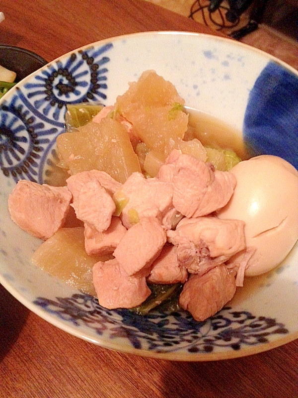 煮込むだけ！大根と白菜たっぷりの、胸肉と茹で卵煮