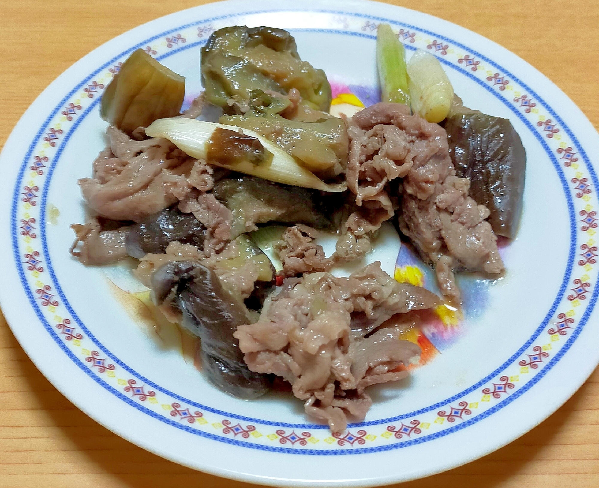 牛肉と茄子とネギのしょうゆ炒め