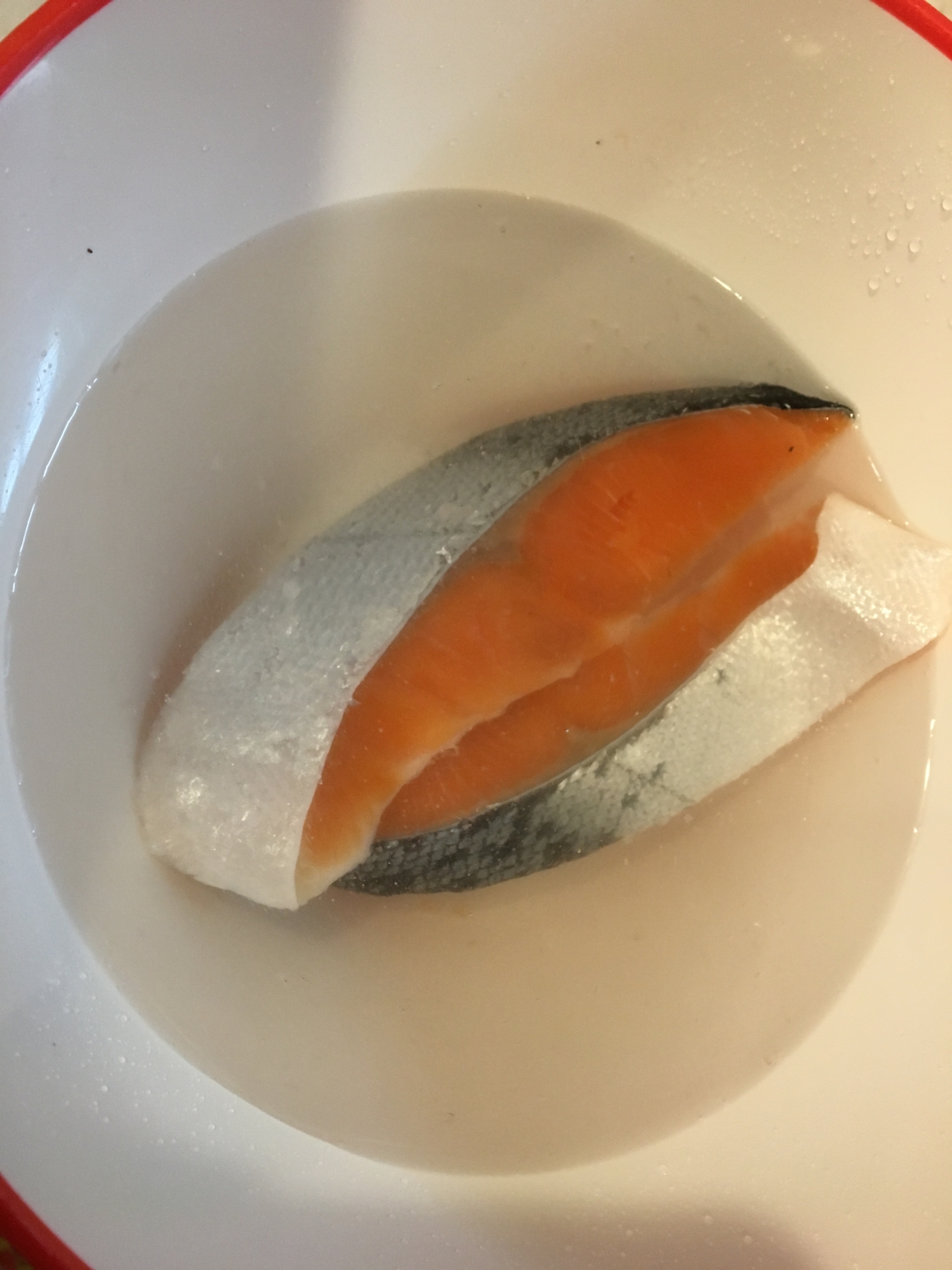 旨味が逃げない 鮭の塩抜き レシピ 作り方 By Akim10 楽天レシピ 旨味が逃げない 鮭の塩抜き レシピ 作り方 By Akim10 楽天レシピ