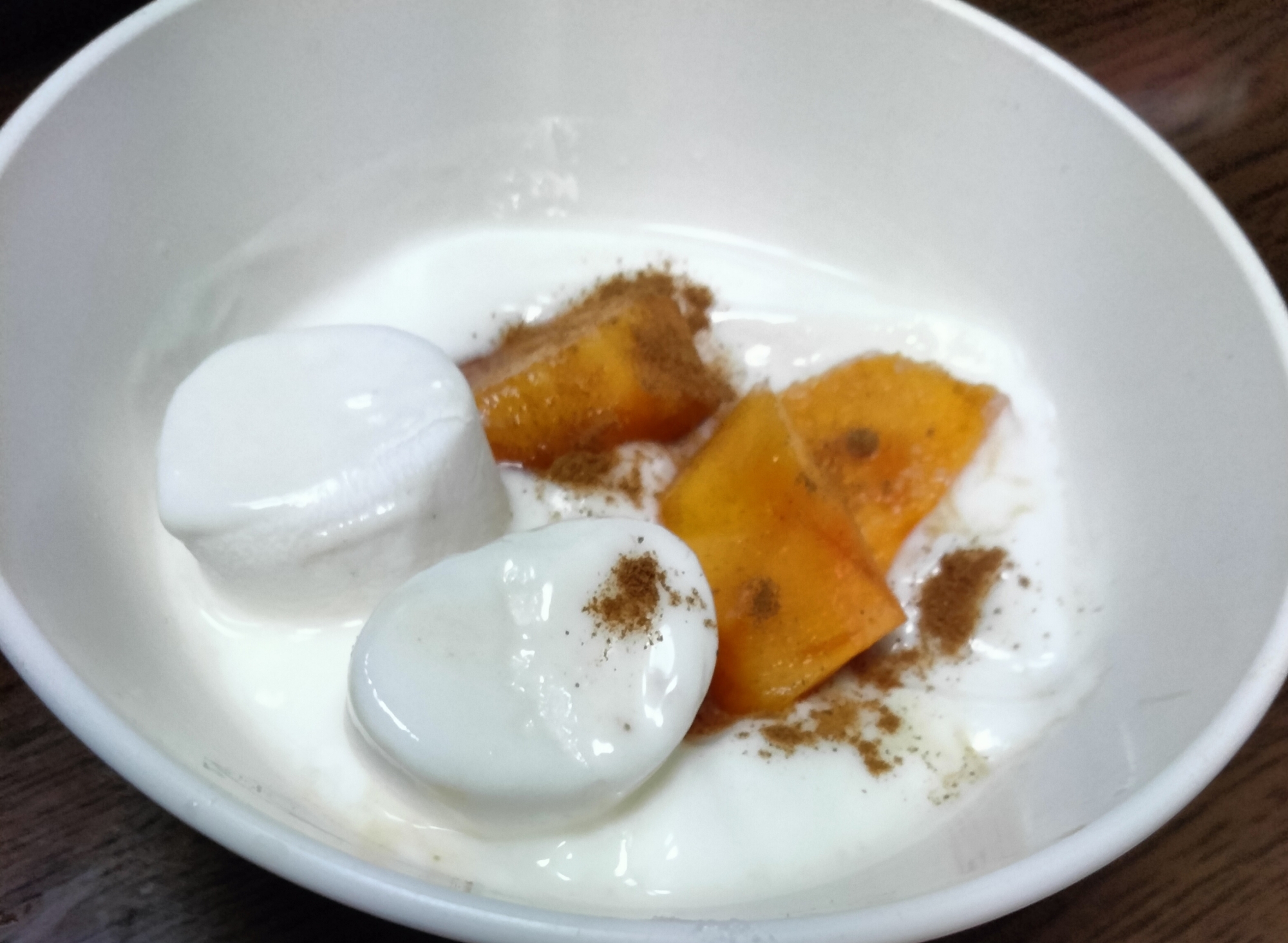 今日のヨーグルト♡柿&マシュマロ