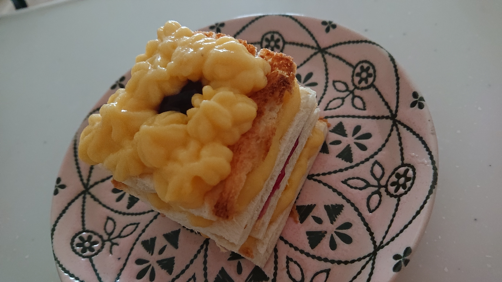 食パンとカスタードのミルフィーユケーキ