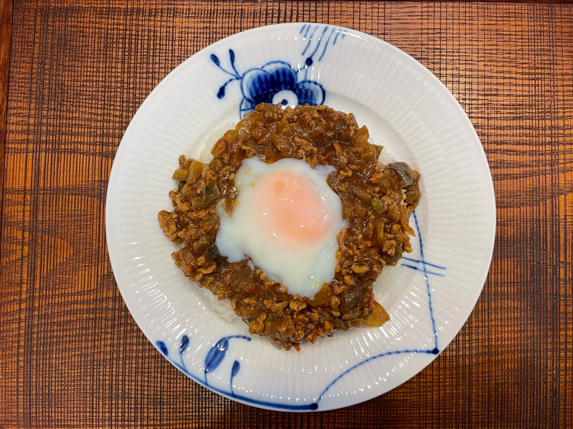 温玉のせキーマカレー！