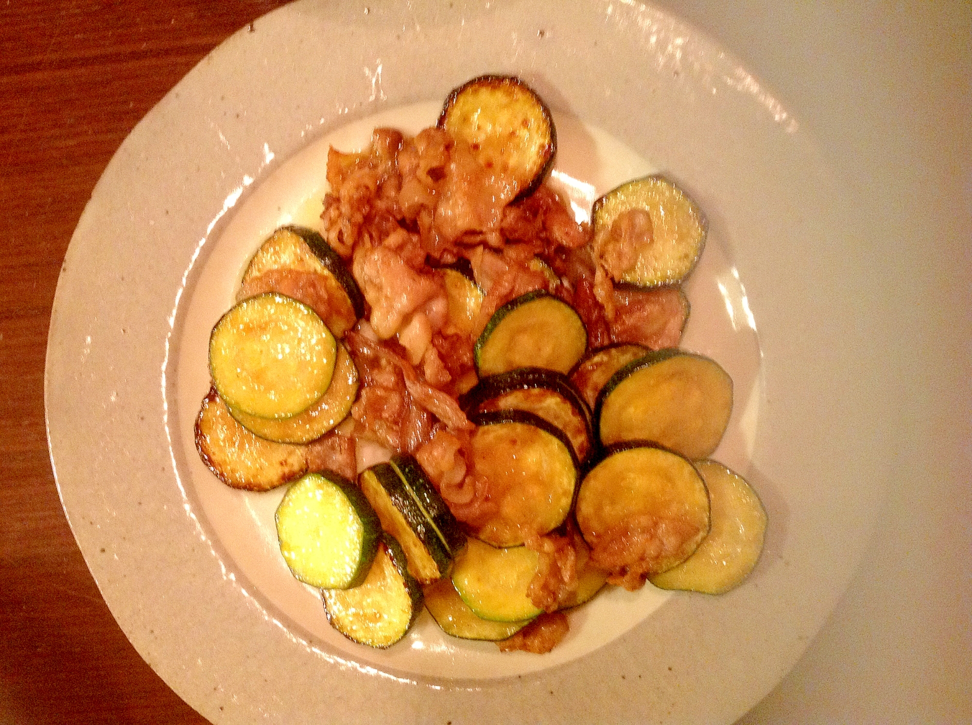ズッキーニと豚ばら肉の炒め物