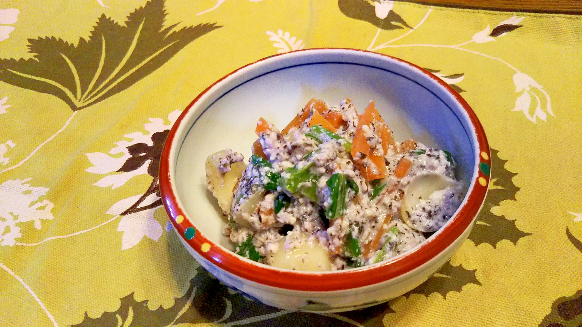 小松菜・にんじん・百合根の紫蘇風味白和え