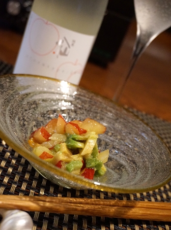 ホヤとプラムとアボカドのマリネ