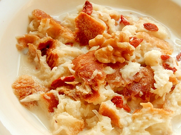 まな板なし5分!?バタール端で❤甘めのパン粥♪