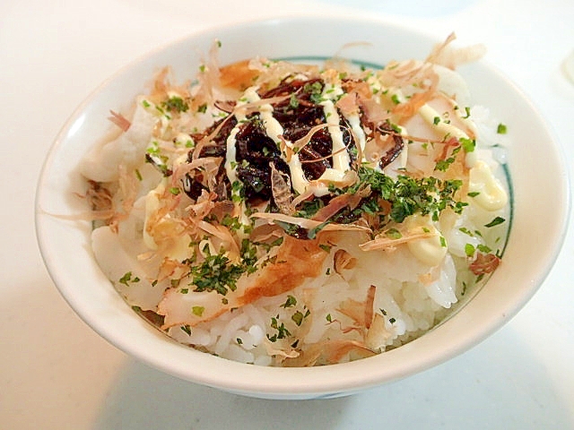 麺つゆ/マヨで　竹輪と昆布佃煮のご飯