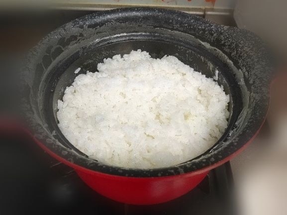 栗原 はるみ 万能 鍋 ご飯 の 炊き 方