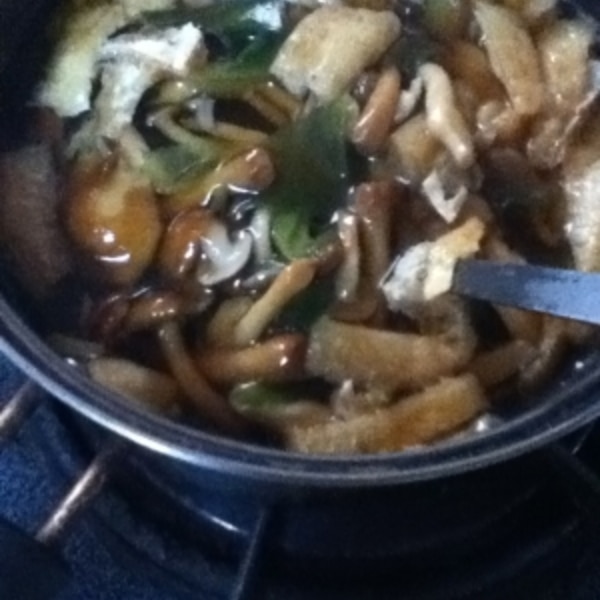 麺つゆの素deシメジとナメコのキノコ汁 レシピ 作り方 By とりあえず乾杯 楽天レシピ 麺つゆの素deシメジとナメコのキノコ汁 レシピ 作り方 By とりあえず乾杯 楽天レシピ