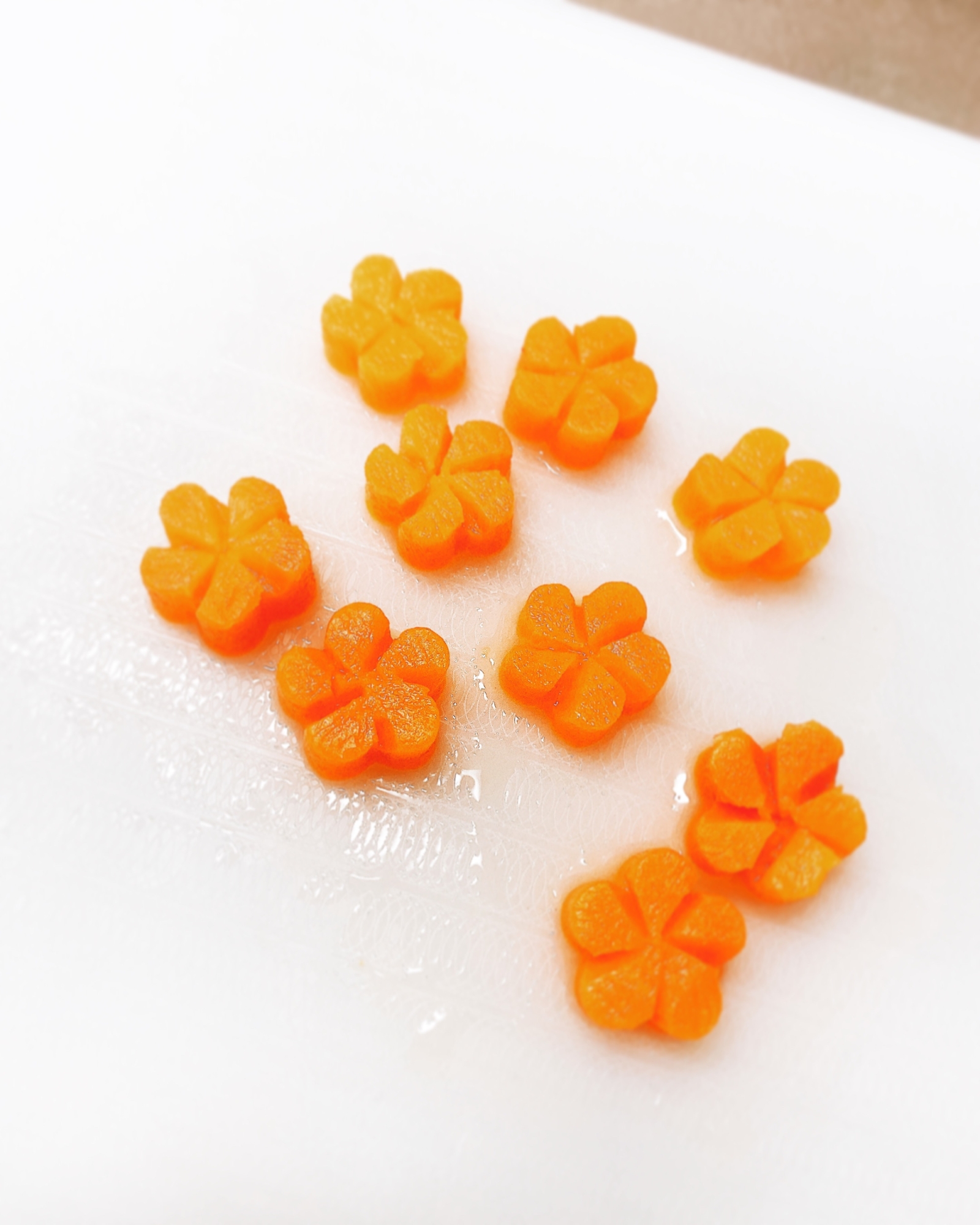 簡単レンチンで! 花にんじん♩出し煮