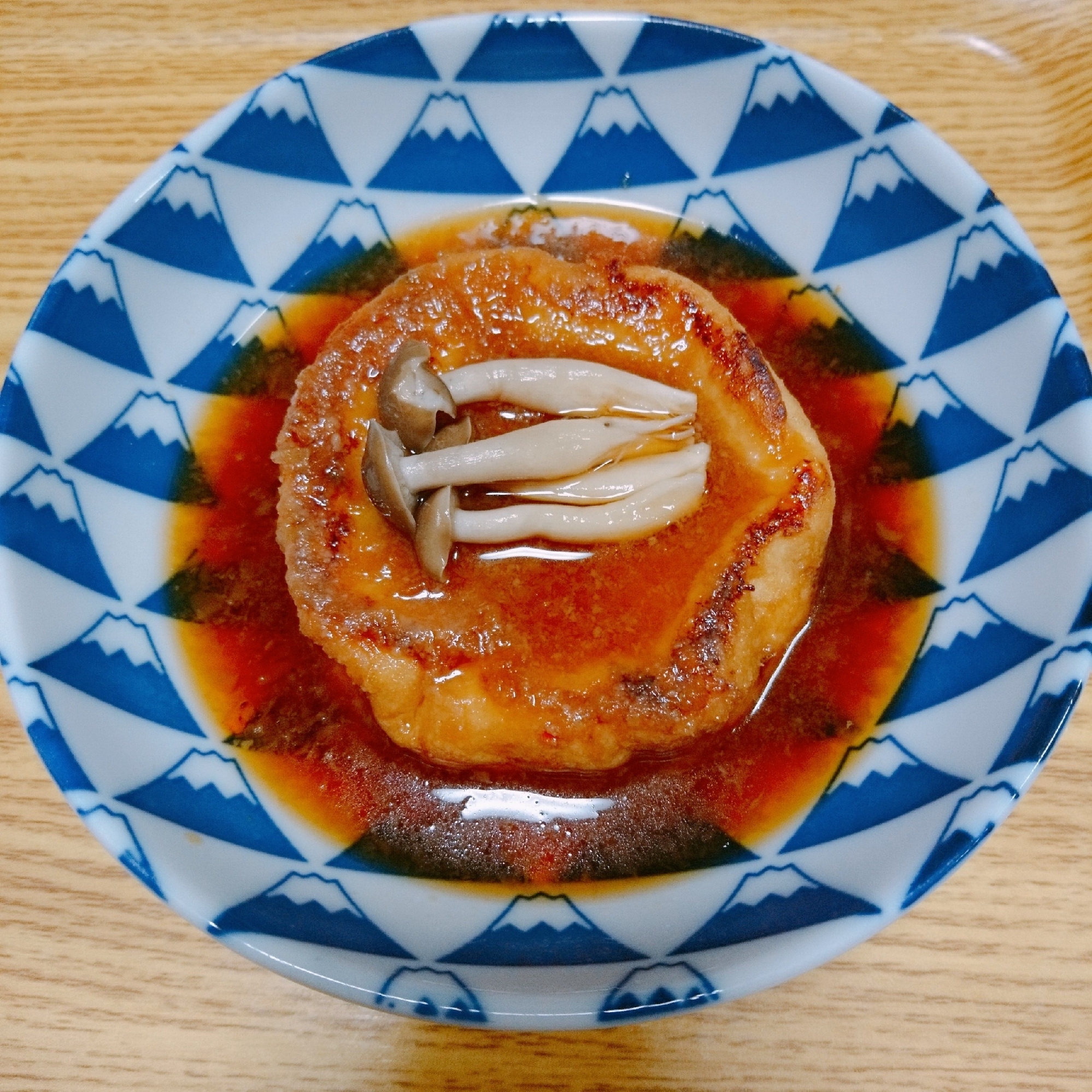 「がんもとしめじ」を焼いたおかず