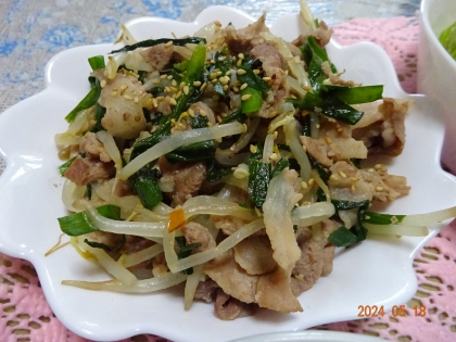 ピリ辛の中華風炒め！豚ニラもやし炒め