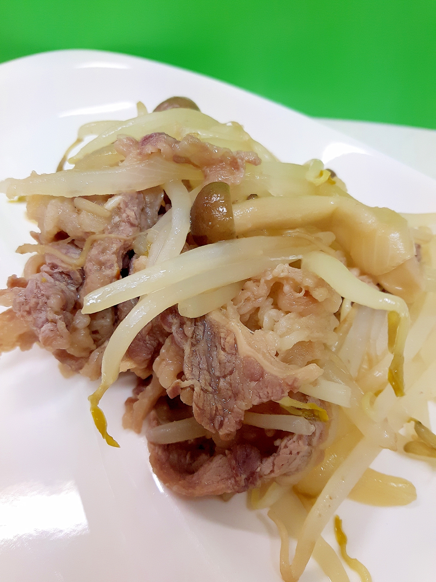 子供が喜ぶ シメジともやしの牛肉プルコギ レシピ 作り方 By Acchan66 楽天レシピ 子供が喜ぶ シメジともやしの牛肉プルコギ レシピ 作り方 By Acchan66 楽天レシピ