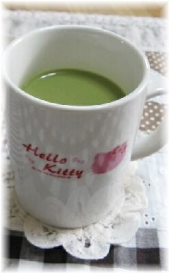 おはようございます（＾ｃ＾）　寒いので抹茶ラテでほっこり温まりましたよ～♪　ほっとする優しい味わい～ごちさまでした＾＾*