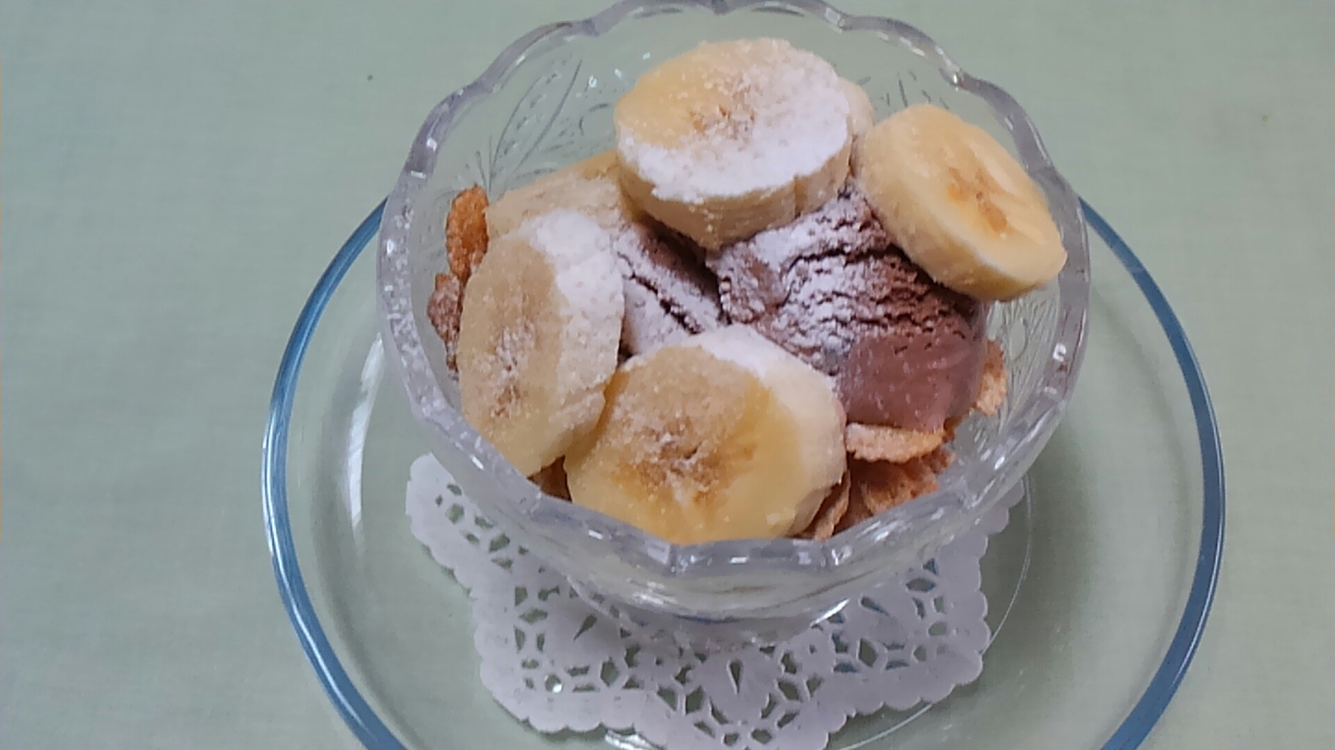 コーンフレークとチョコアイスとバナナのデザート レシピ 作り方 By ミニー7015 楽天レシピ