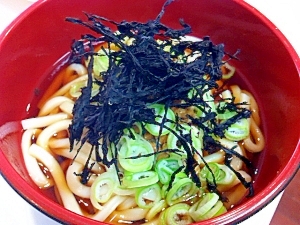 ミネラルたっぷり☆岩海苔と納豆の簡単うどん