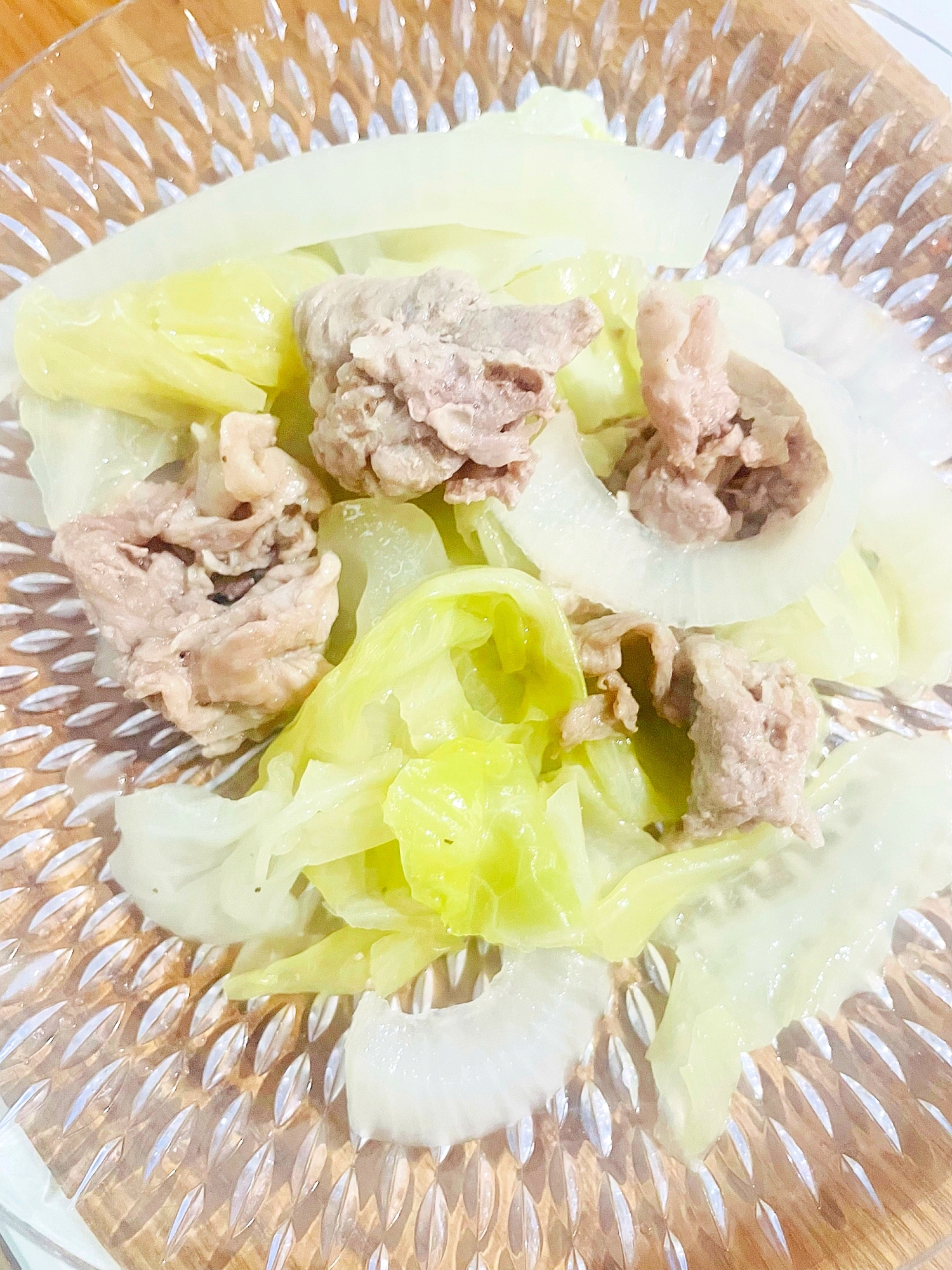 豚肉とキャベツの蒸し煮