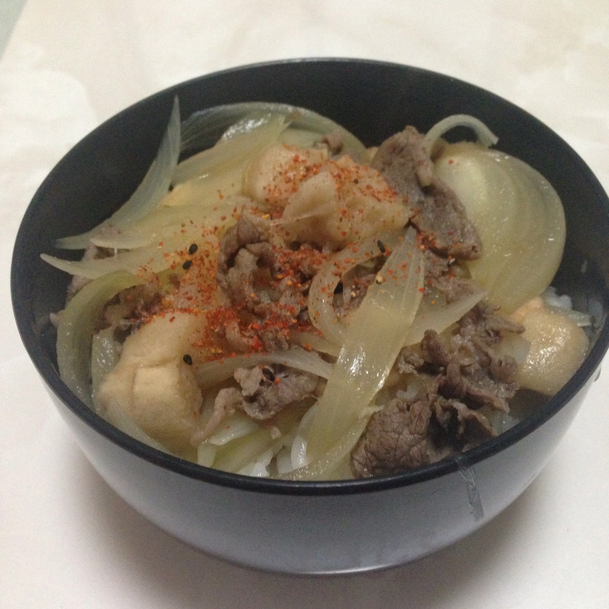 たっぷり玉ねぎとお麩の牛丼♪