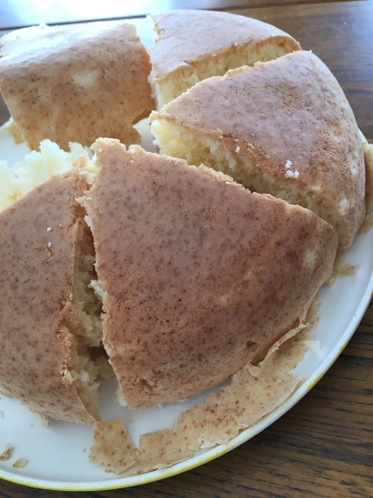 これで息子の誕生日ケーキ作ってみます(^^)
うちは炊飯器にケーキモードがついていたのでそれで一発でできました！