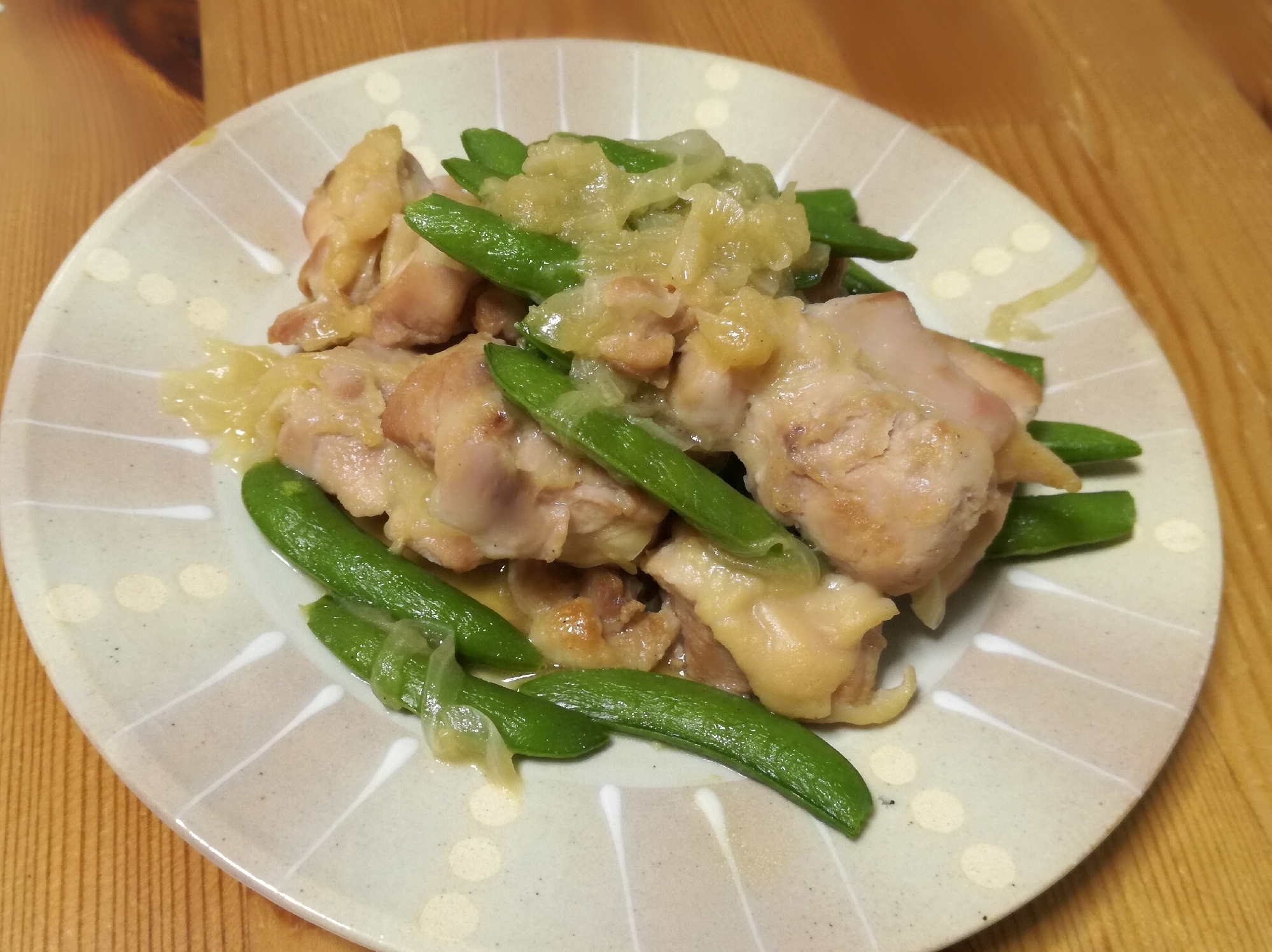 レモン風味のさわやかチキンソテー