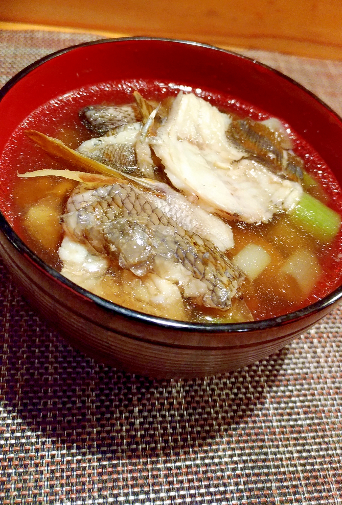 絶品 鷹の羽鯛とごぼうのアラ汁 レシピ 作り方 By またたび 楽天レシピ 絶品 鷹の羽鯛とごぼうのアラ汁 レシピ 作り方 By またたび 楽天レシピ