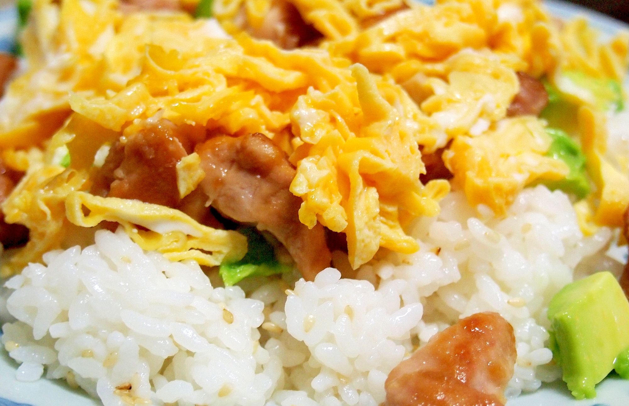 アボカドと照り焼きチキンのちらし寿司 レシピ 作り方 By まるっとまる 楽天レシピ アボカドと照り焼きチキンのちらし寿司 レシピ 作り方 By まるっとまる 楽天レシピ