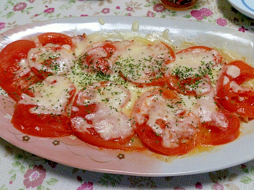 新玉ねぎ&トマトのトローリチーズ焼き