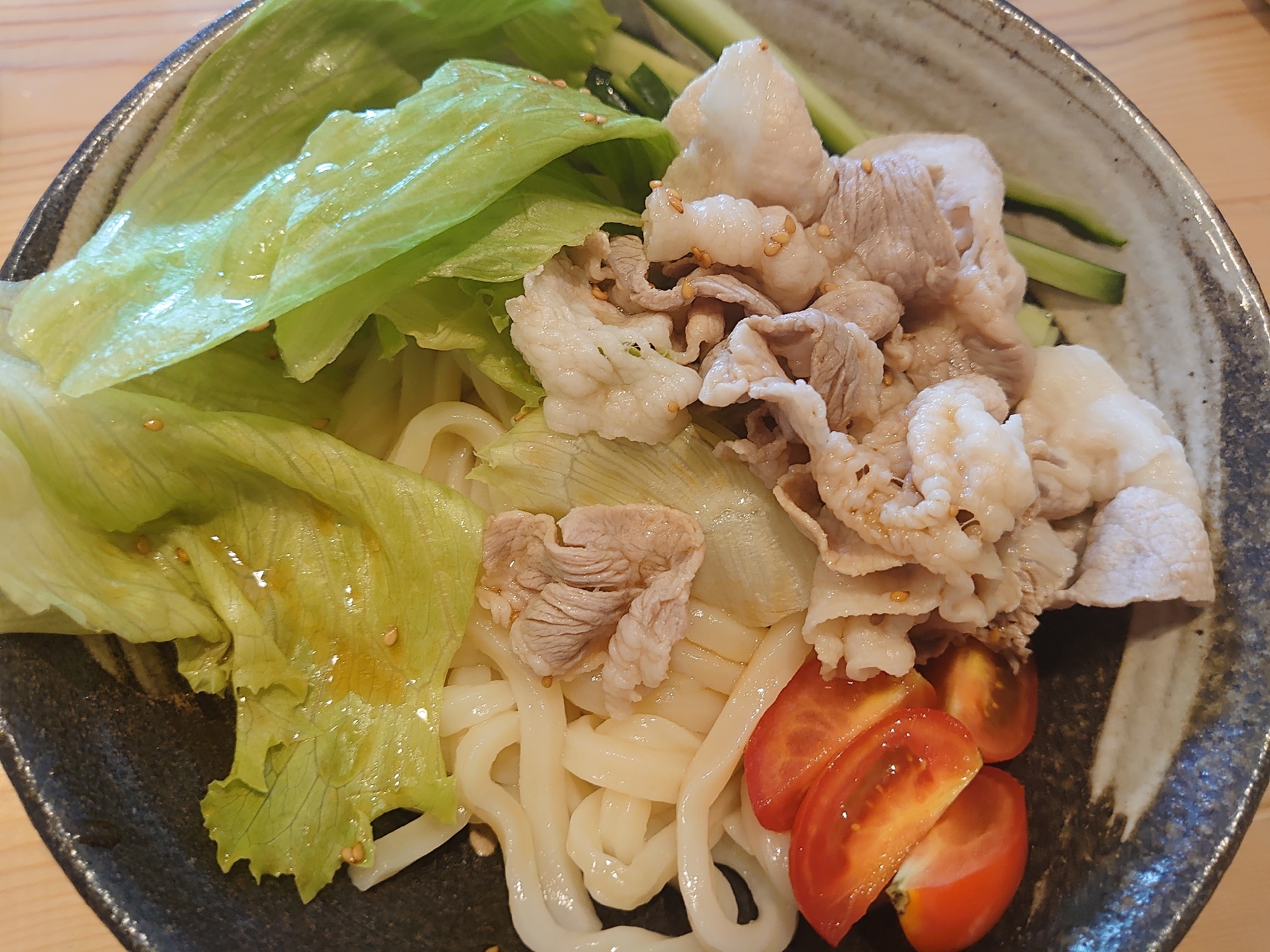 冷やしサラダうどん