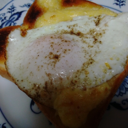 簡単‼美味しい‼食パンマヨ卵♪