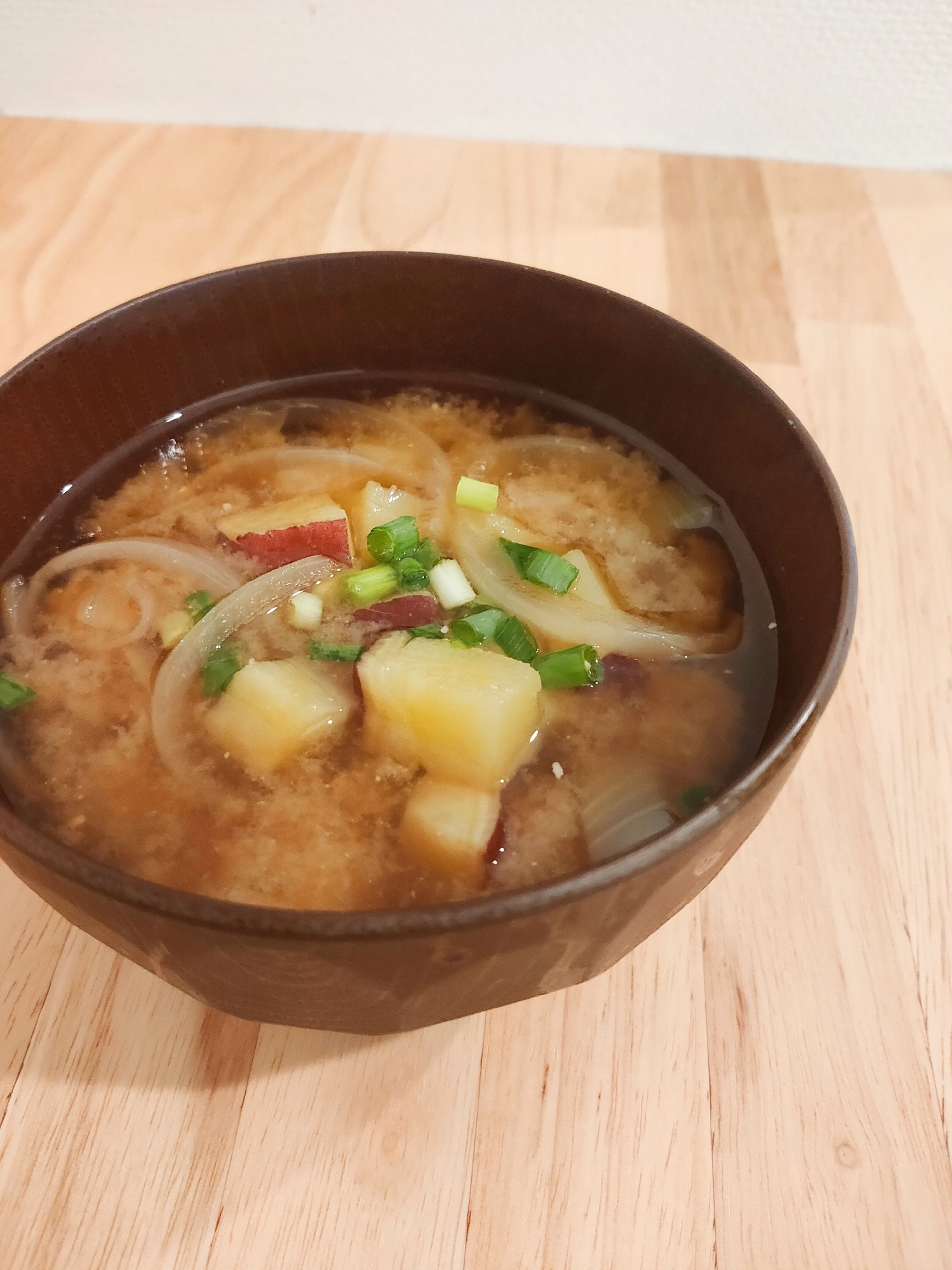 さつまいもの味噌汁