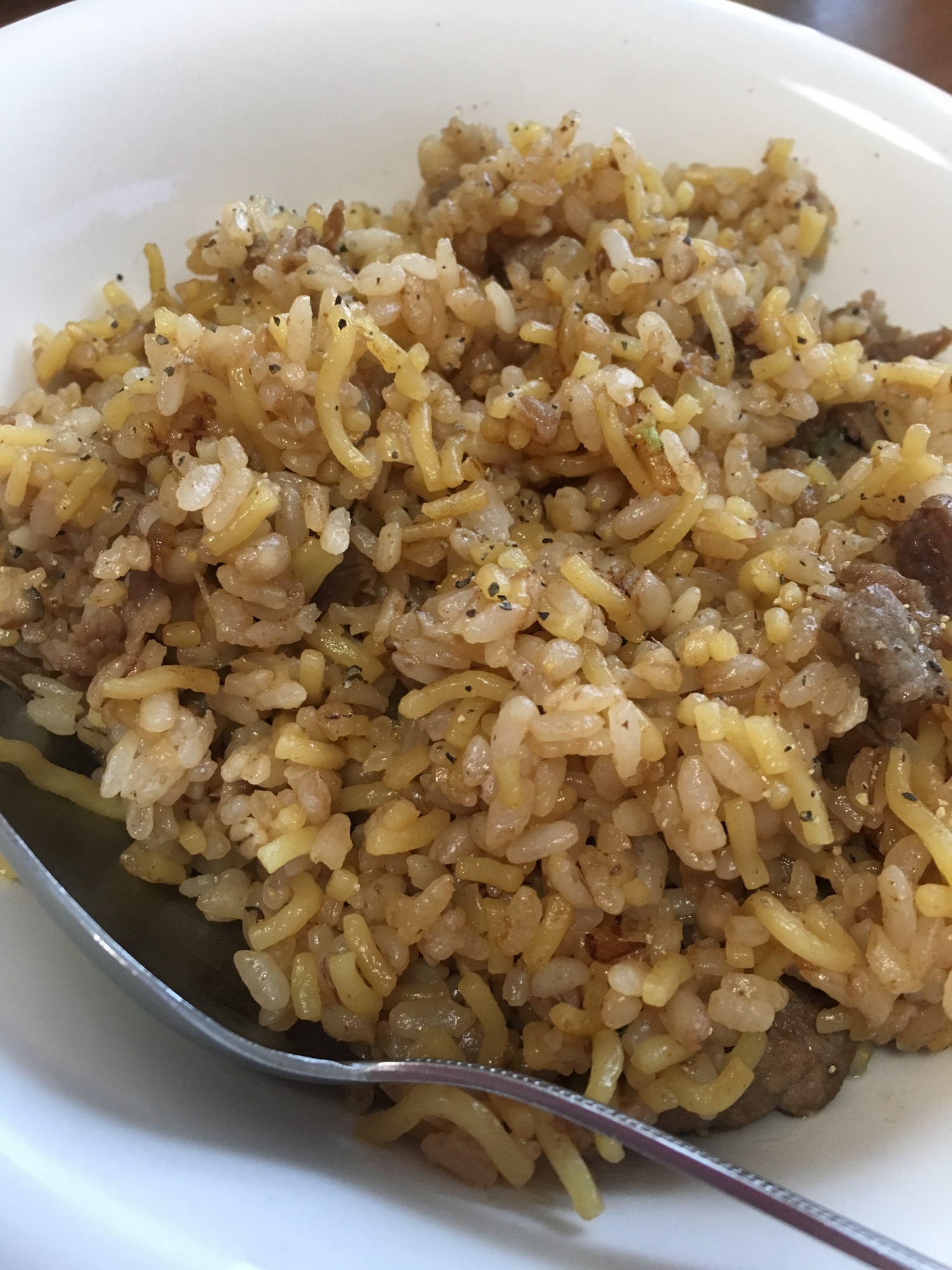 ラーメン用生麺で作るそばめし