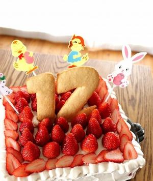 バースデーケーキ 12歳のお誕生日 レシピ 作り方 By こりす 楽天レシピ