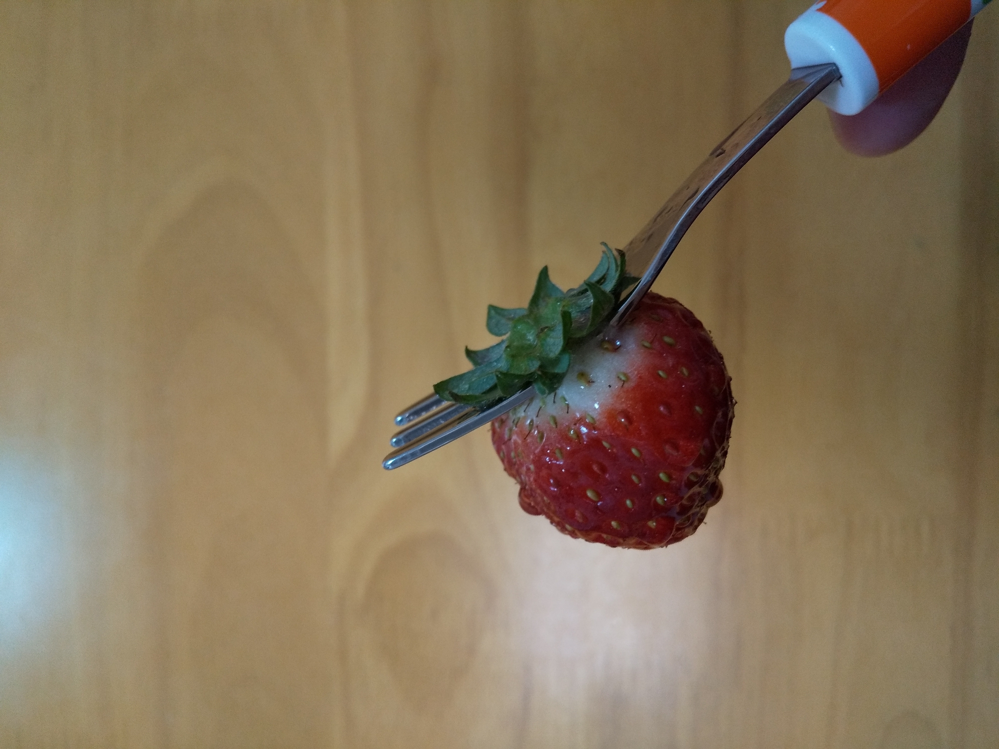 イチゴのへたの取り方 レシピ 作り方 By ジ 楽天レシピ