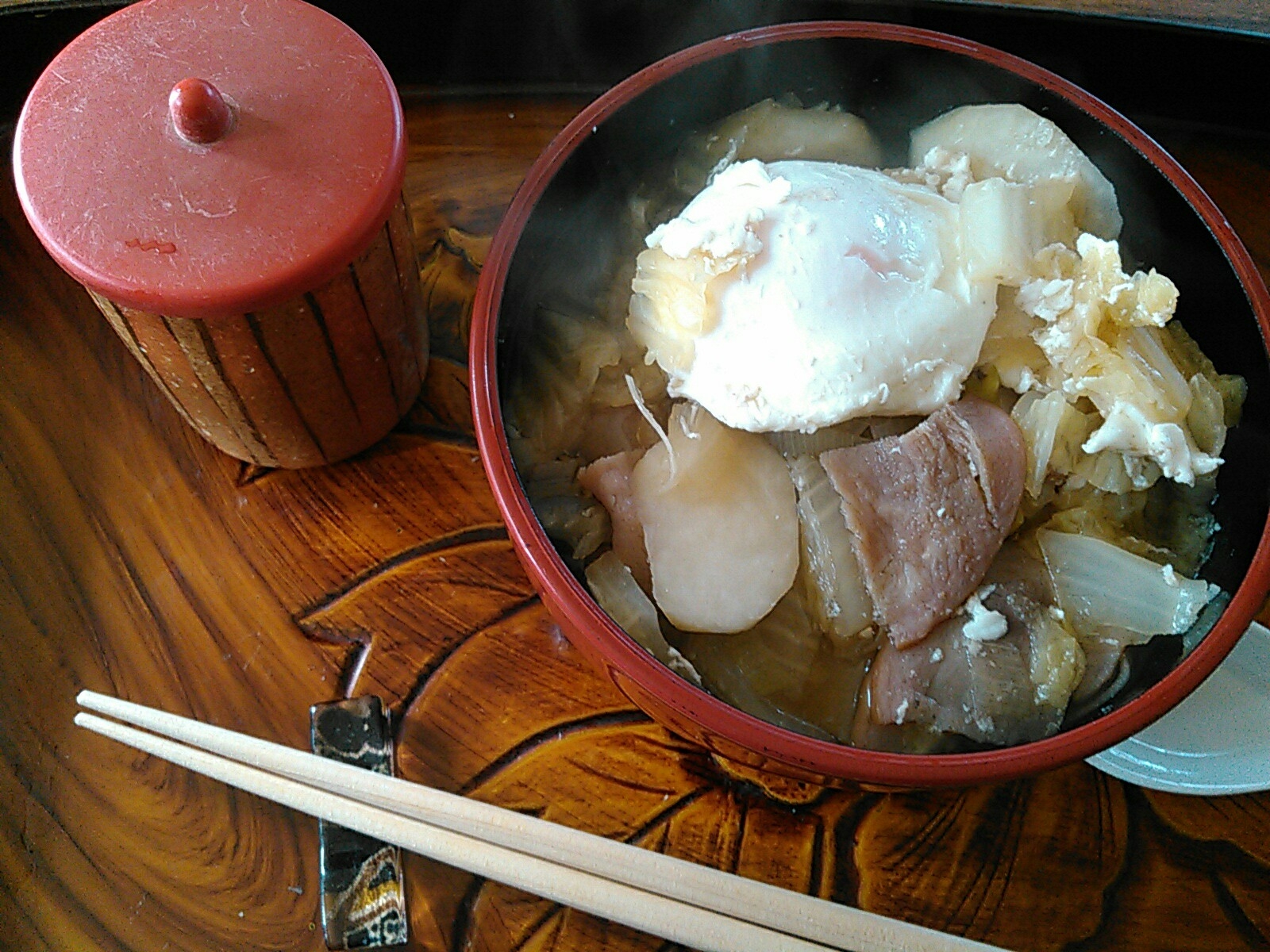 蕎麦湯も楽しめる★白菜・里芋ハムエッグ蕎麦