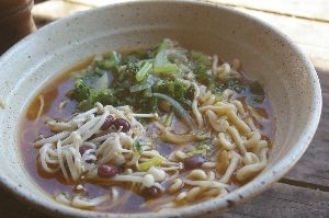 普段ラーメンはしょうゆか塩が多いですが、味噌ラーメンも美味しいですね。寒いお昼にあたたまりました。