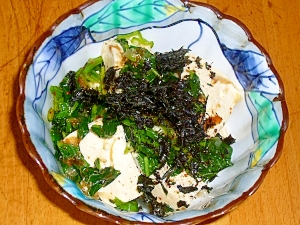 モロヘイヤで　スタミナつけよう！豆腐と混ぜ混ぜ。