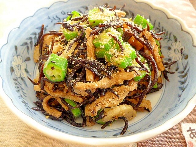 おくらとひじきの胡麻和え
